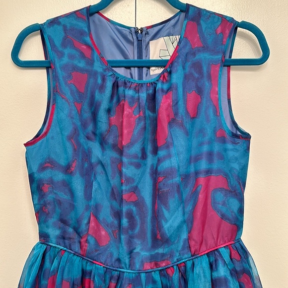 Turquoise and fuchsia abstract pattern dress - Picture 3 of 10